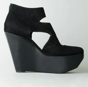 Robert Clergerie Black Bejart Cut Out